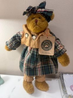 NWT Boyds Bears "Philomena" 1995 Artisan Collection 13"