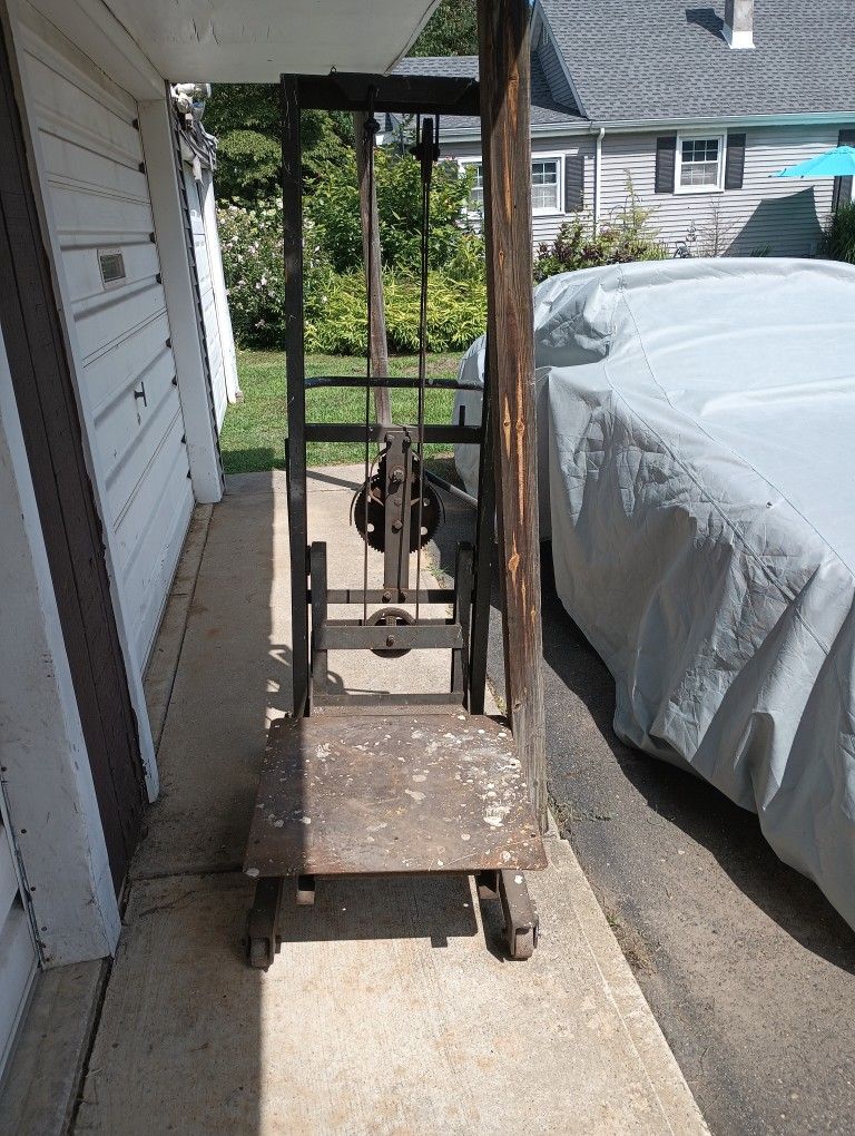 Material Lift