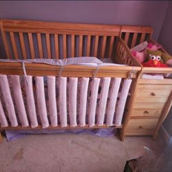 Dream On Me 5-in-1 Convertible Crib Set