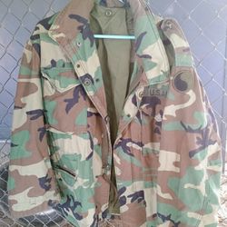 Vintage Large Golden Mfg Co Military US Army Woodland Camo Pattern