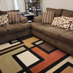 Olive Green Couch and Love Seat 3+2