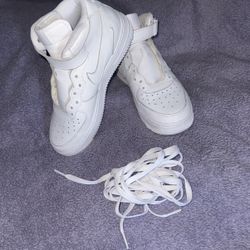 White j’s 5.5 Youth