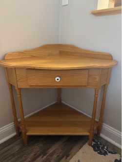 Amish made corner cabinet