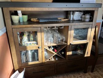 Bar/Server