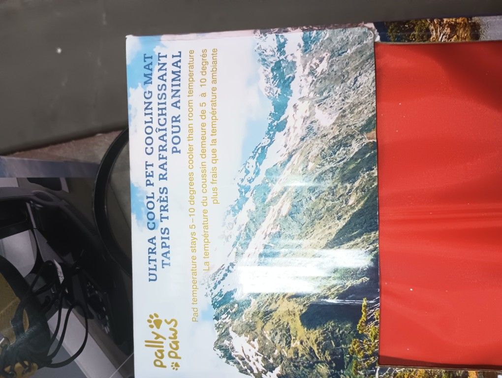 Ultra Cool Pet Cooling Mat