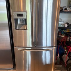 Samsung French Door Refrigerator 