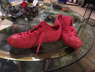 LADIES NEW PINK CONVERSE ALL STAR SHOES