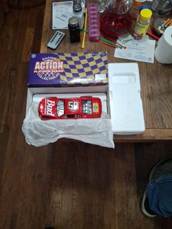 1998 Budweiser Action Platinum Series Racing Collectables Limited Edition Adult Collectable
