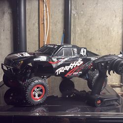 Traxxas slash 2wd   Castle brushless and esc   Upgraded suspension barely used