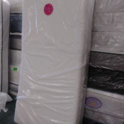 Queen Mattress X-LONG Therapeutic! Brand New! Everything Must Go! Comes With Box Spring! 84-Inch! 😳 Last One!