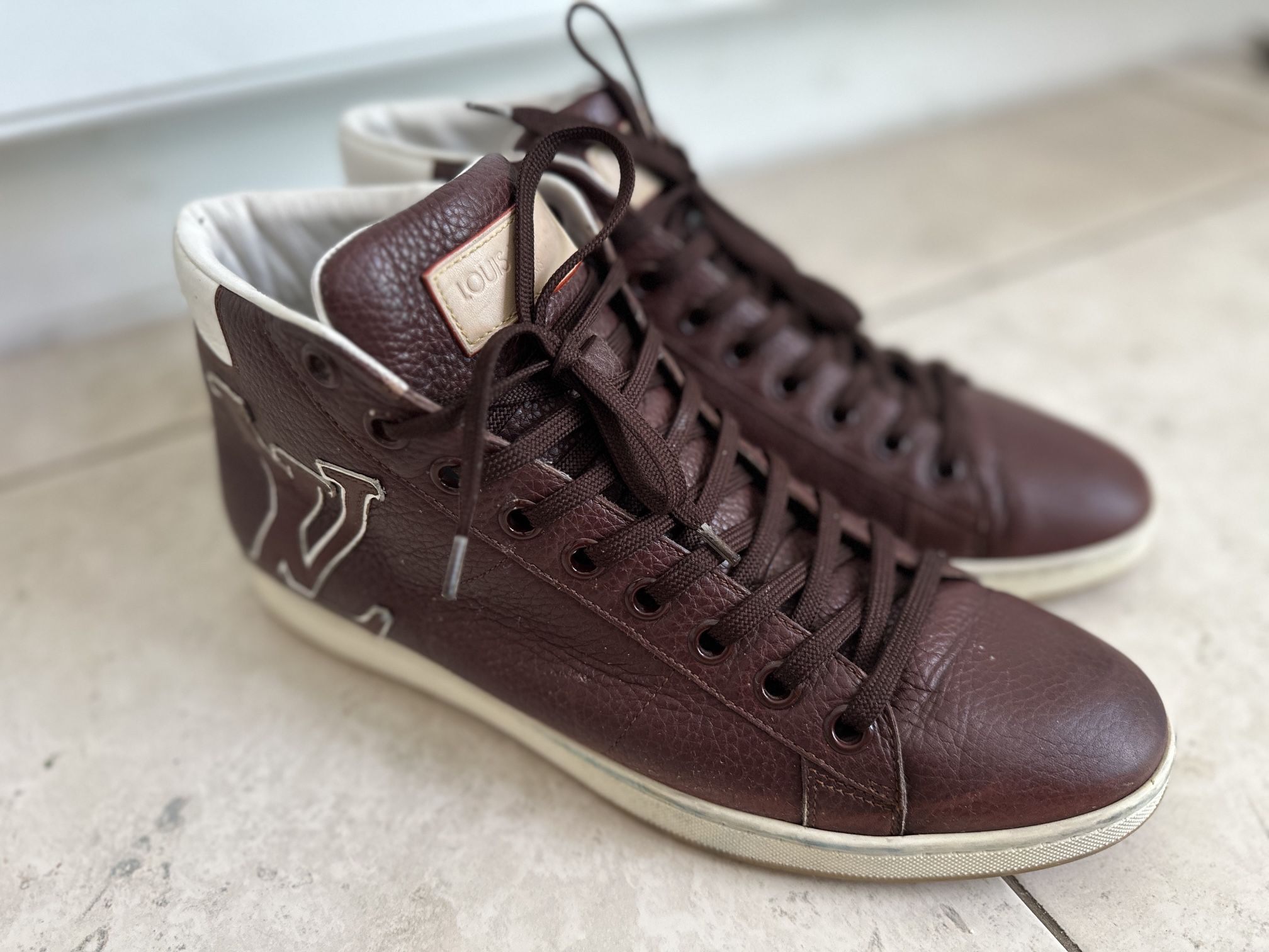 Louis Vuitton Surfside High Top Leather Sneaker, Size 7.5, Preowned, Great Shape