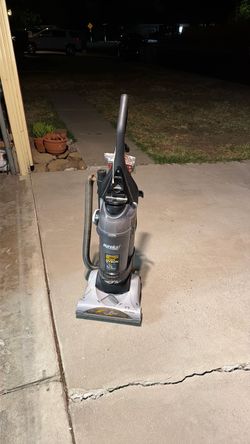 FREE VACUUM (Needs new hose)
