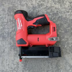23 Ga Pin Nailer Milwaukee M12