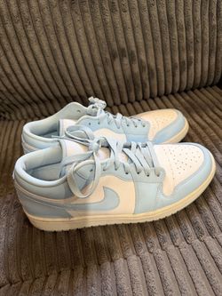 Women's Air Jordan 1 Low "Ice Blue