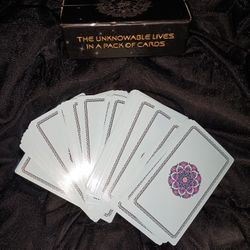  Classic Tarot Cards Deck with a Modern Touch
