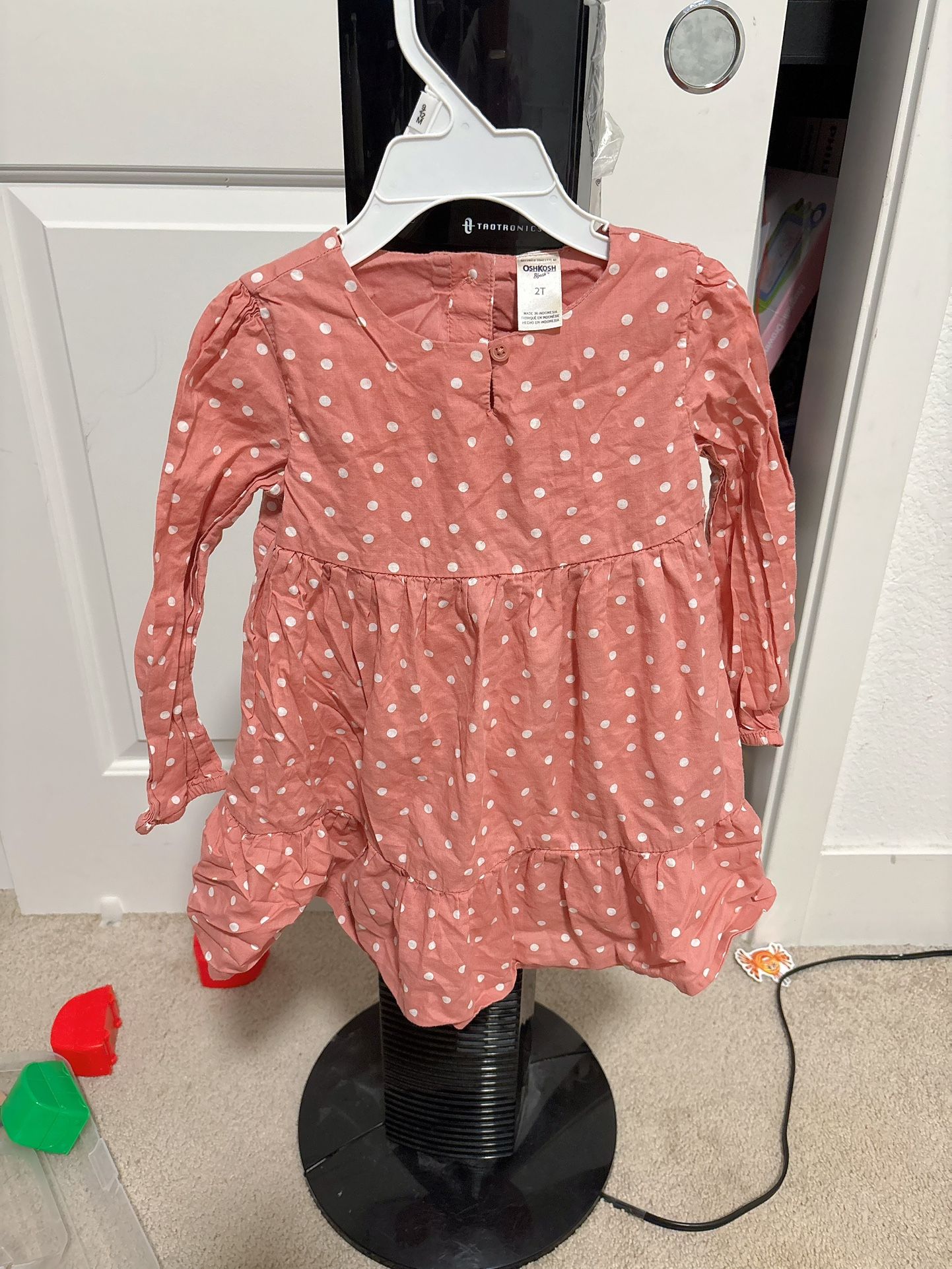 Baby Girl Oshkosh Pink & WhiteLong Sleeve Dress Button Sz 2T Toddler Girl Dress Come from pet free smoke free home Washed with detergent & sanitizer