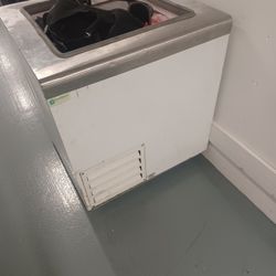 Working Freezer 