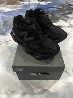 NEW BALANCE BLACK/GREY