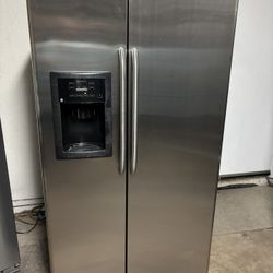 Fridges For Sale Are Plugged In Free Deliver OBO Razonble 