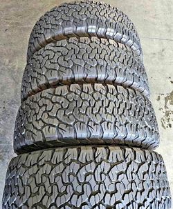 265/65/18 Bfgoodrich Selling a set of 4 tires in excellent condition 🫡