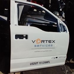 Passenger Front Door For A 2015 To 2020 Ford F-150 Also Same Door Used For 2018 To 21 Ford Super Duty Aluminum OEM Part