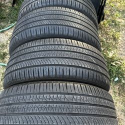 235-45-19 PIRELLI P ZERO $ 280 For All 4 Por Las 4 
