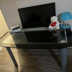 Dining Table/ Mesa Comedor 