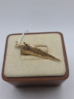 ARROWHEAD 🏹 PENDANT