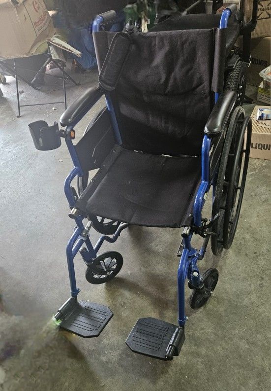 Drive Medical Blue Streak Lightweight Collapsible Wheelchair
