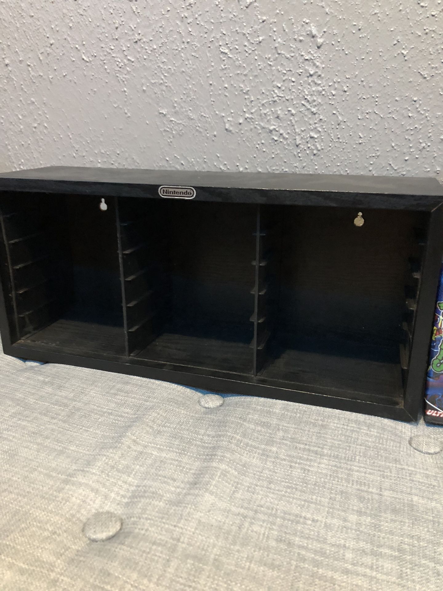 Old Nintendo Nes Cartridge Holder