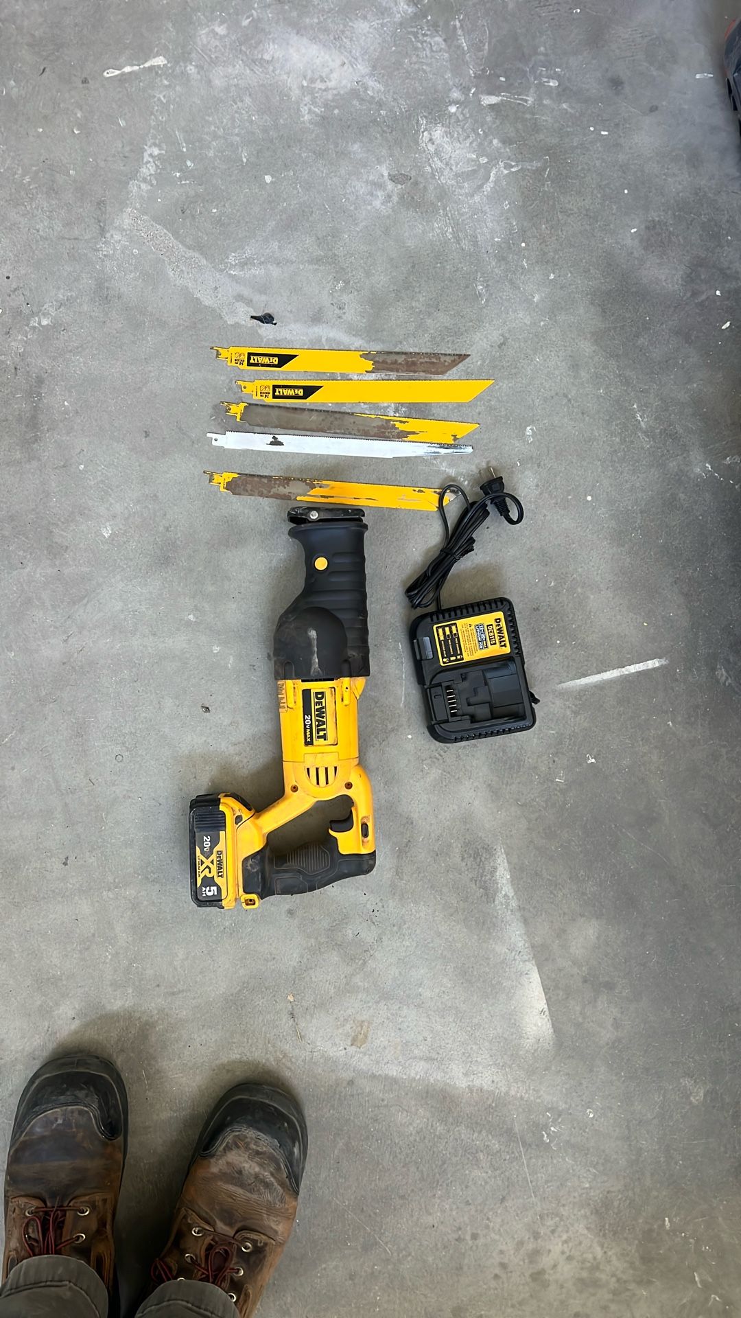 Dewalt 20v Sawzall
