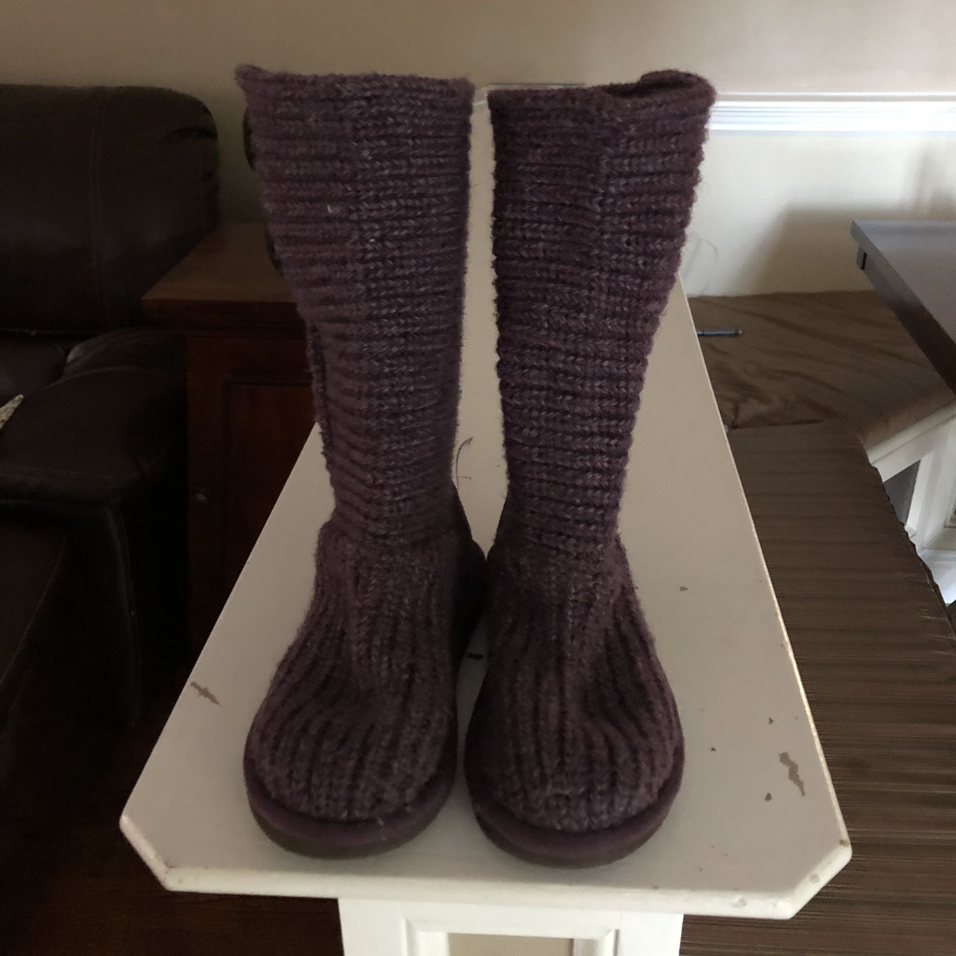 Uggs knit boots