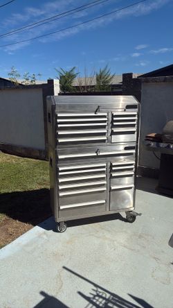 Tool chest