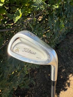 Titleist DCI 981 Pitching Wedge 36" Titleist Select R Flex New Midsize Grip Right Handed