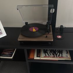 Record Player With Vinals!
