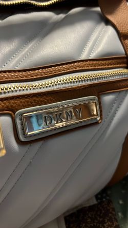 DKNY CARRY-ON