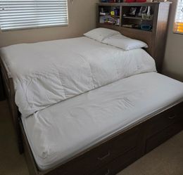 Bedroom set Trundle 5 piece