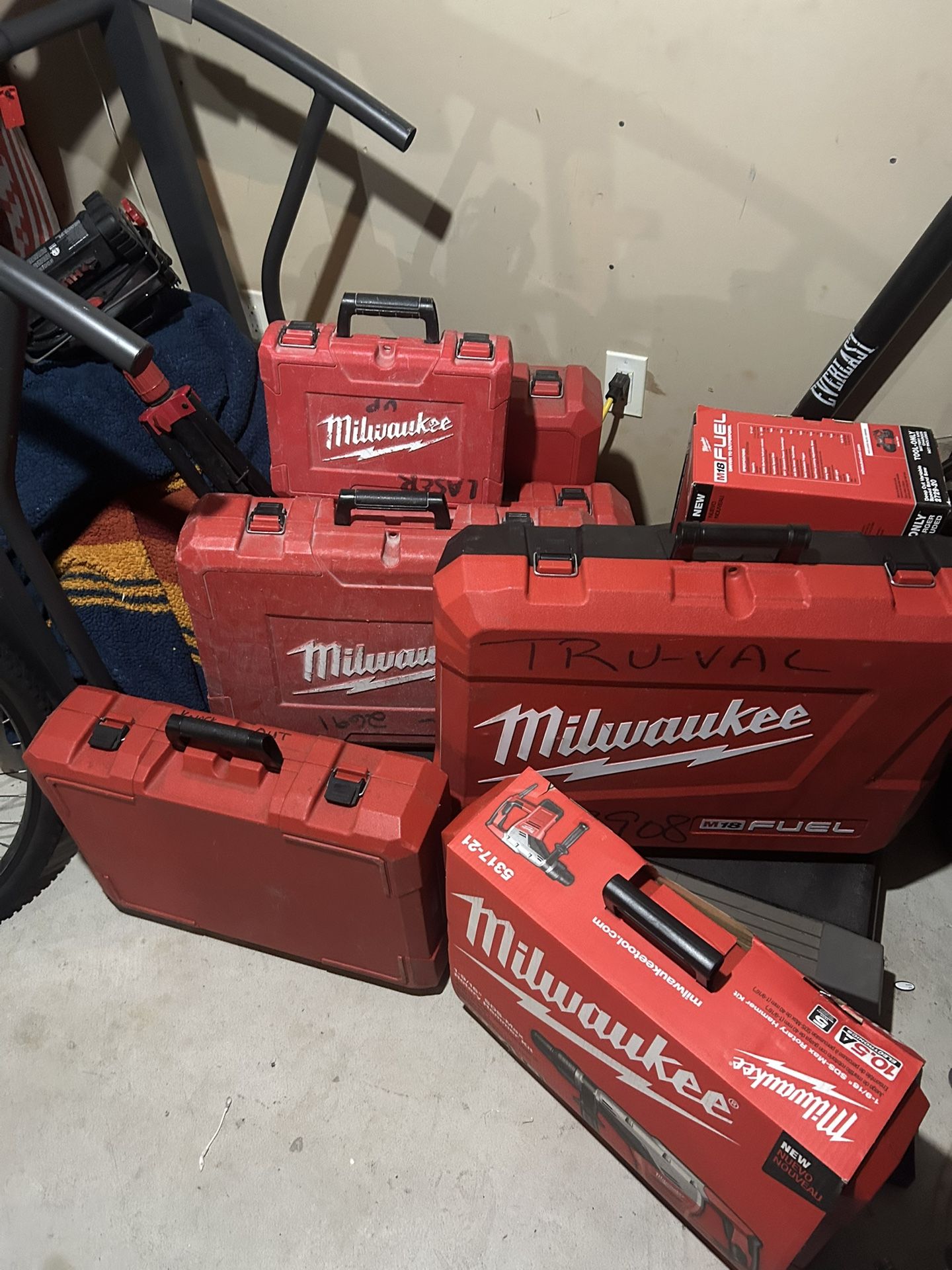 Milwaukee Tools