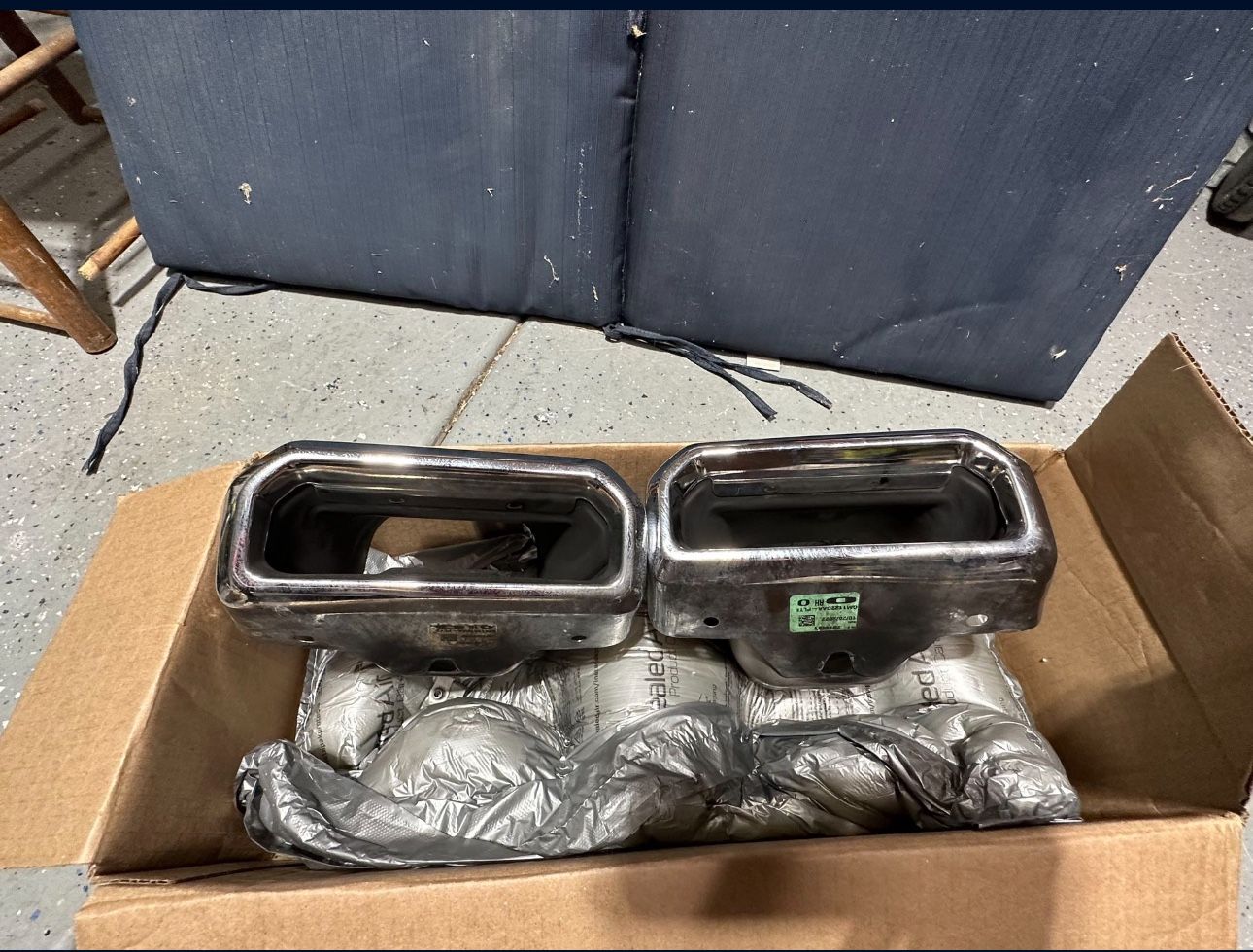 2019+ Chevy Silverado Exhaust Tips