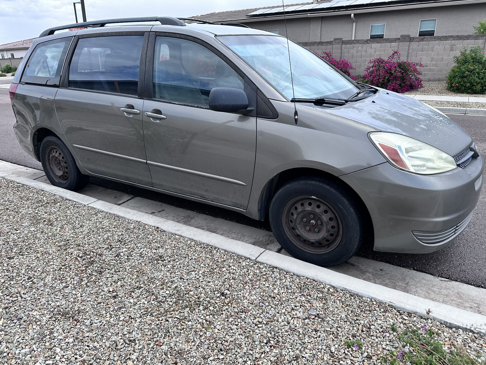 2004 Toyota Sienna