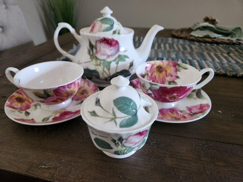 Bone China Tea Set