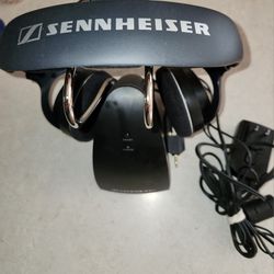 Sennheiser Cordless Rechargeable Headphones Mint PD $225

