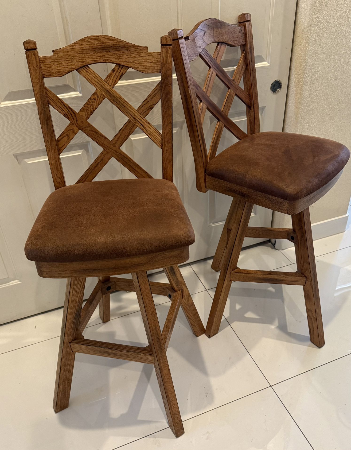 Swiveling Wood Bar Stools