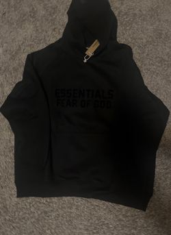 BRAND NEW ESSENTIALS HOODIE SIZE M