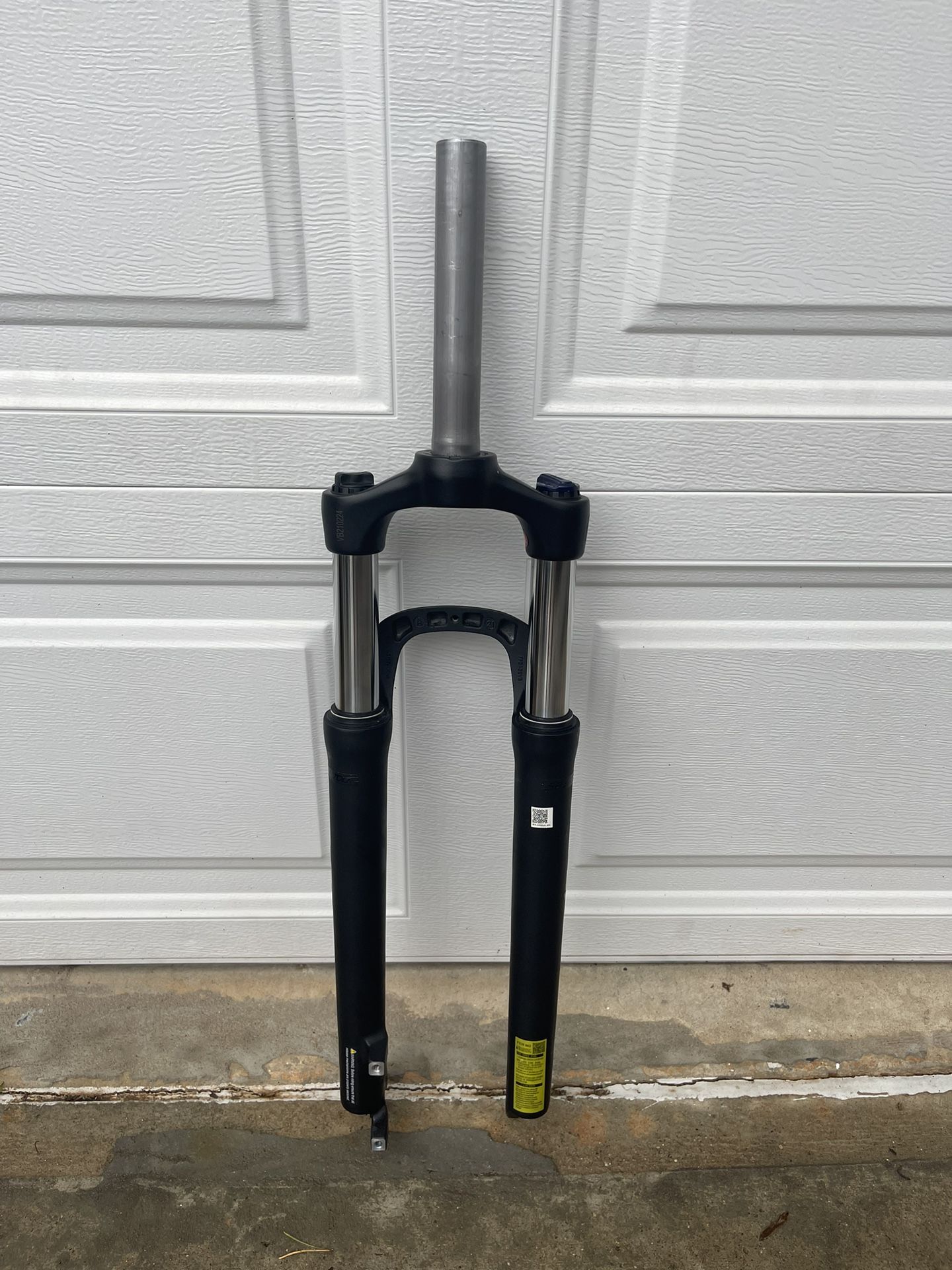 SR Suntour XCM Coil Suspension Fork 29 Bikes Cycling