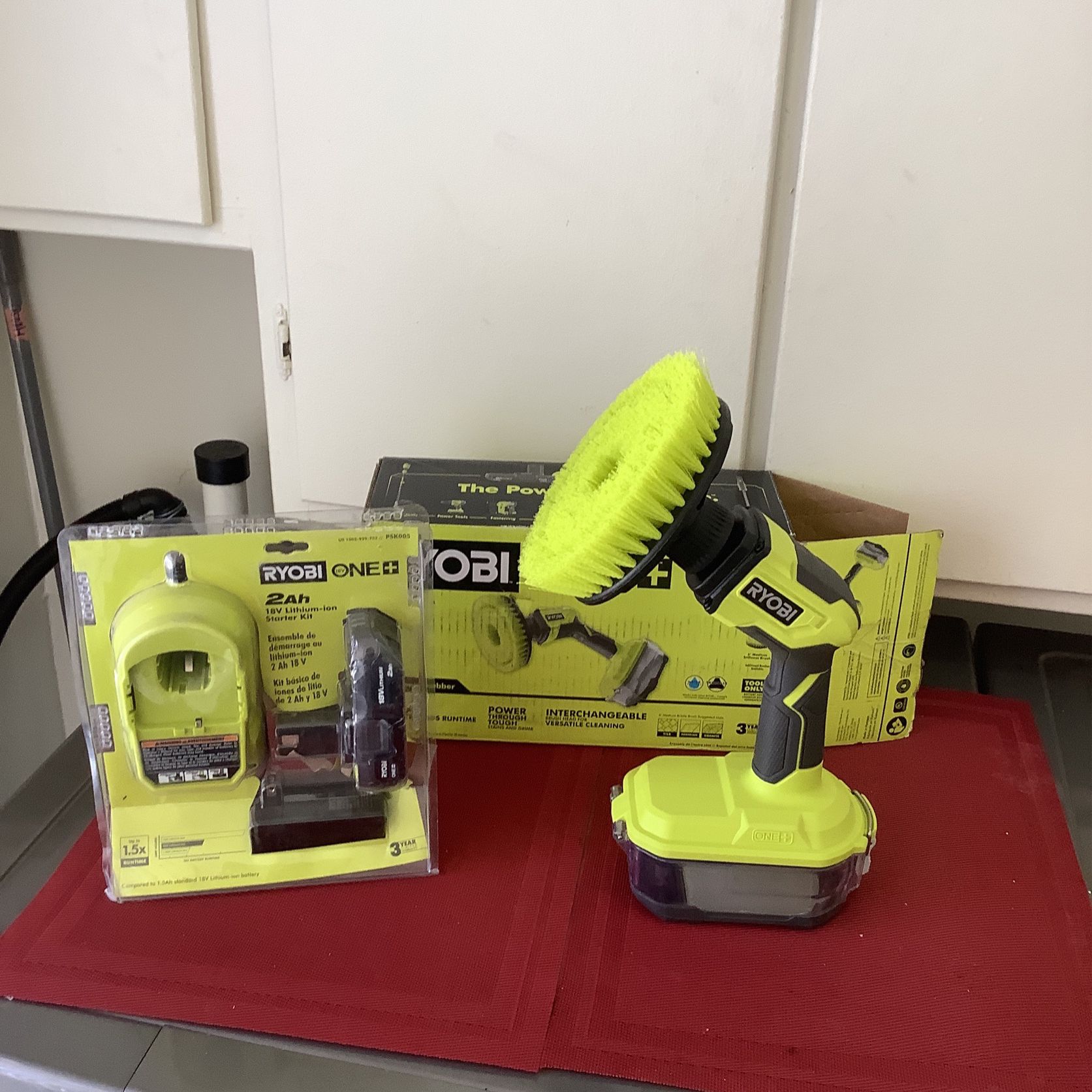 RYOBI ONE+ 18V Cordless Compact Glue Gun (Tool Only) for Sale in Garden  Grove, CA - OfferUp