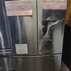 New Refrigerator Samsung Open Box