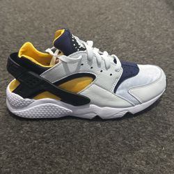 Nike Air Huarache (White / Maize / Navy / Black)