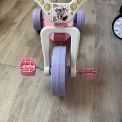 Minnie Mouse Tricycle & Airplane 
