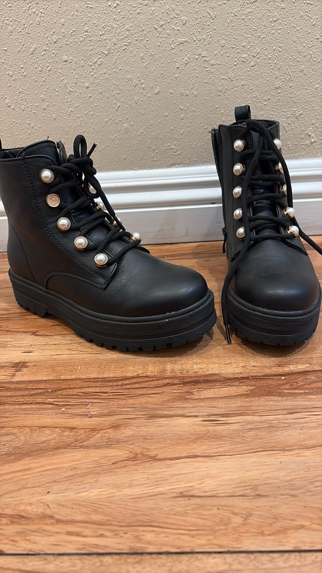 Black Boots
